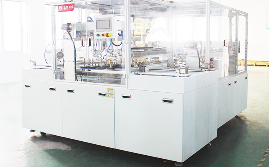 覆膜裁切收料机